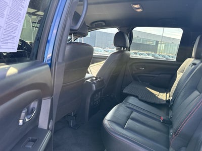 2021 Nissan TITAN Crew Cab PRO-4X 4x4