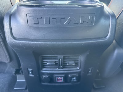 2021 Nissan TITAN Crew Cab PRO-4X 4x4