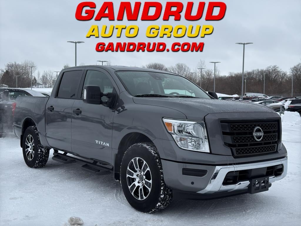 2024 Nissan Titan SV