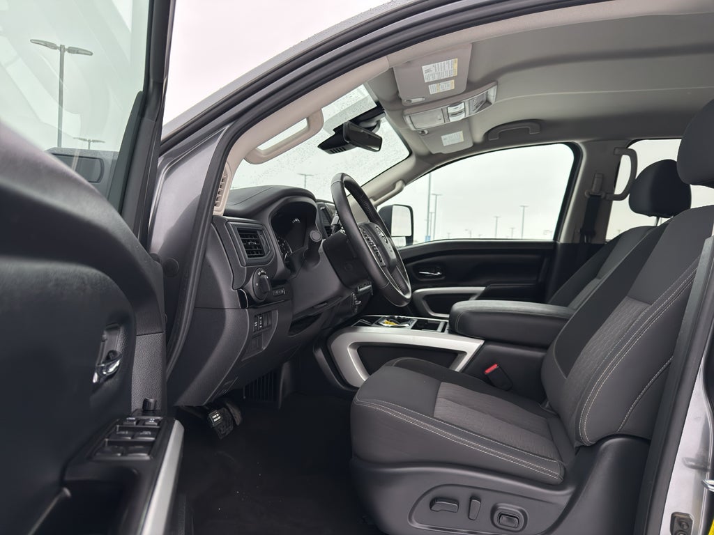 2024 Nissan Titan SV