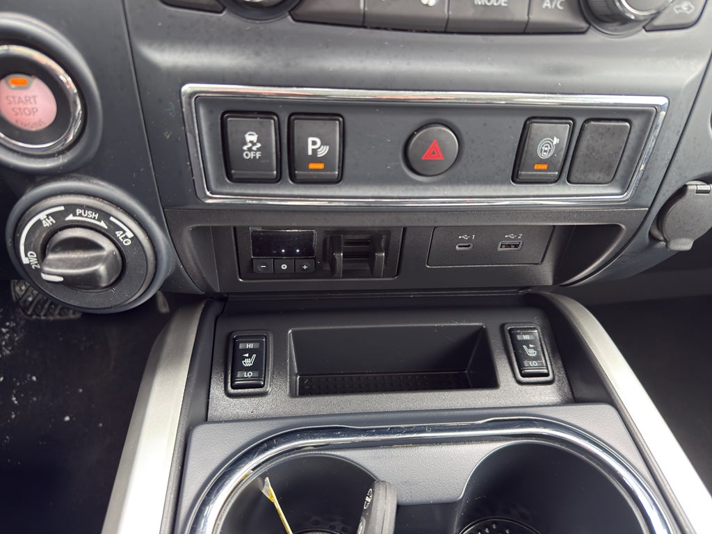 2024 Nissan Titan SV