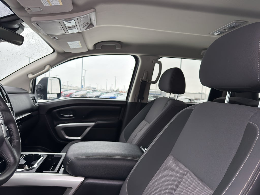 2024 Nissan Titan SV