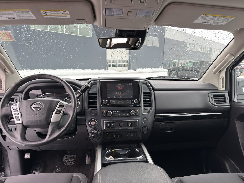 2024 Nissan Titan SV