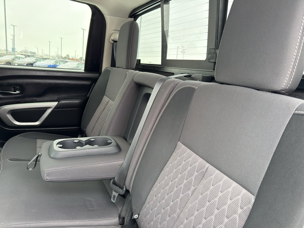 2024 Nissan Titan SV