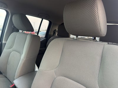 2015 Nissan Frontier SV