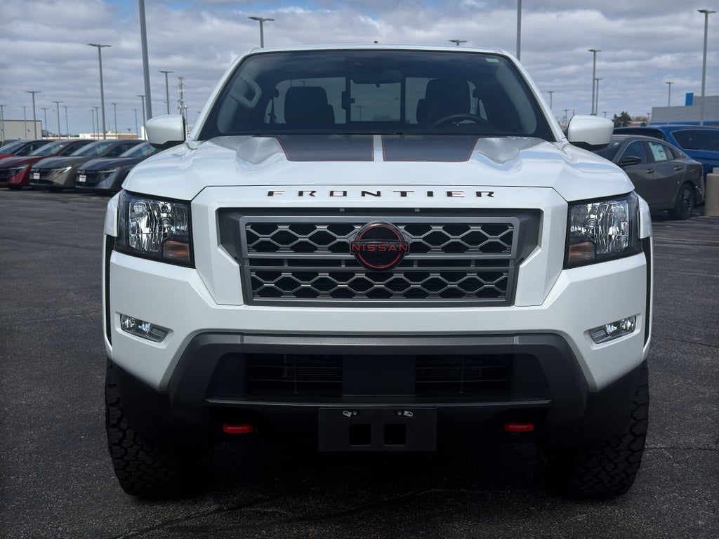2024 Nissan Frontier SV