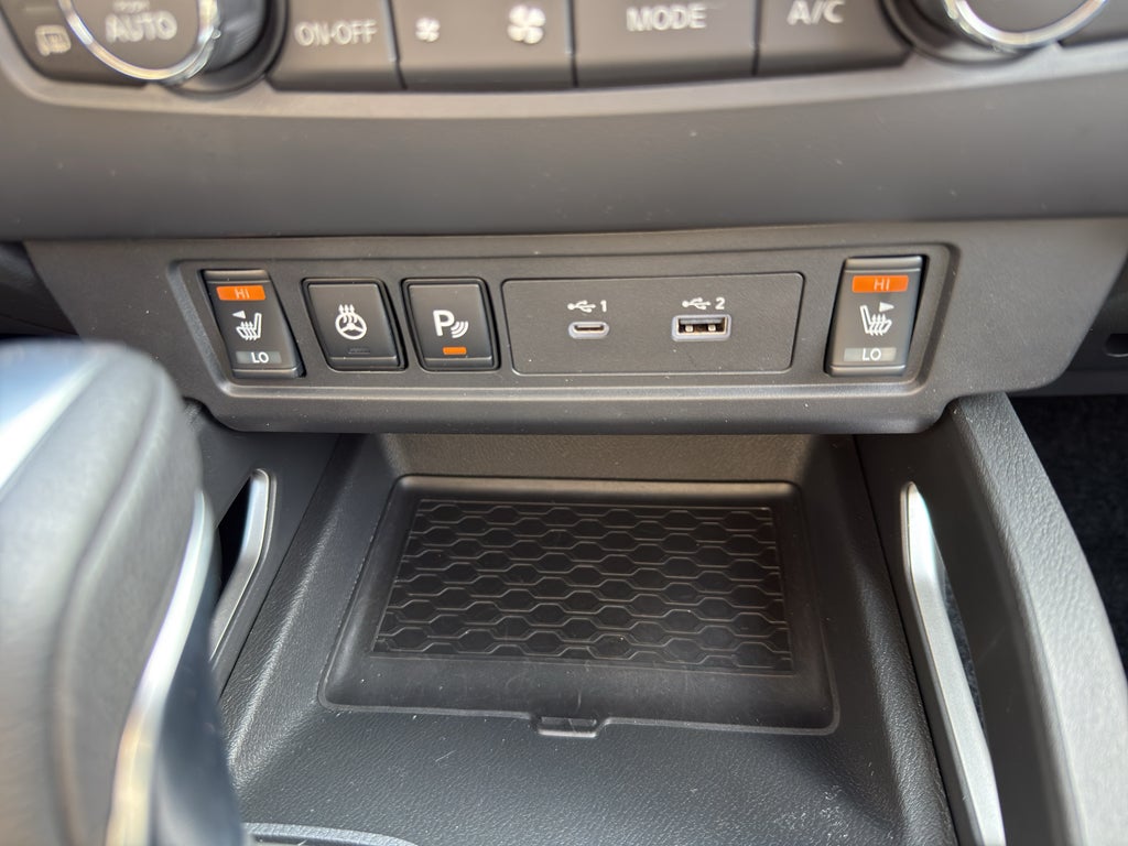2023 Nissan Frontier SV