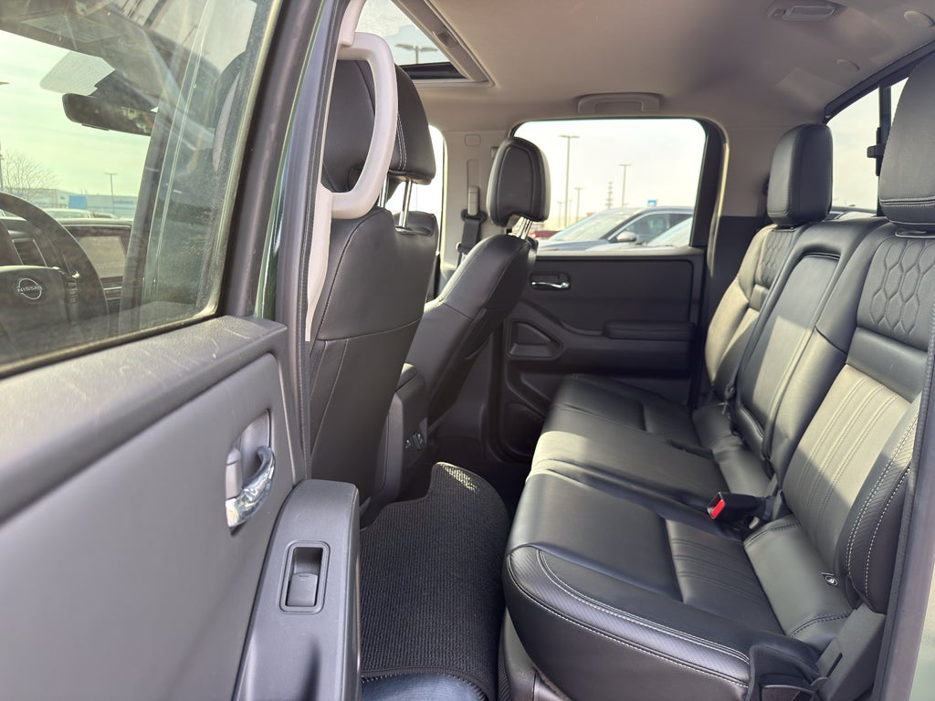2023 Nissan Frontier SV