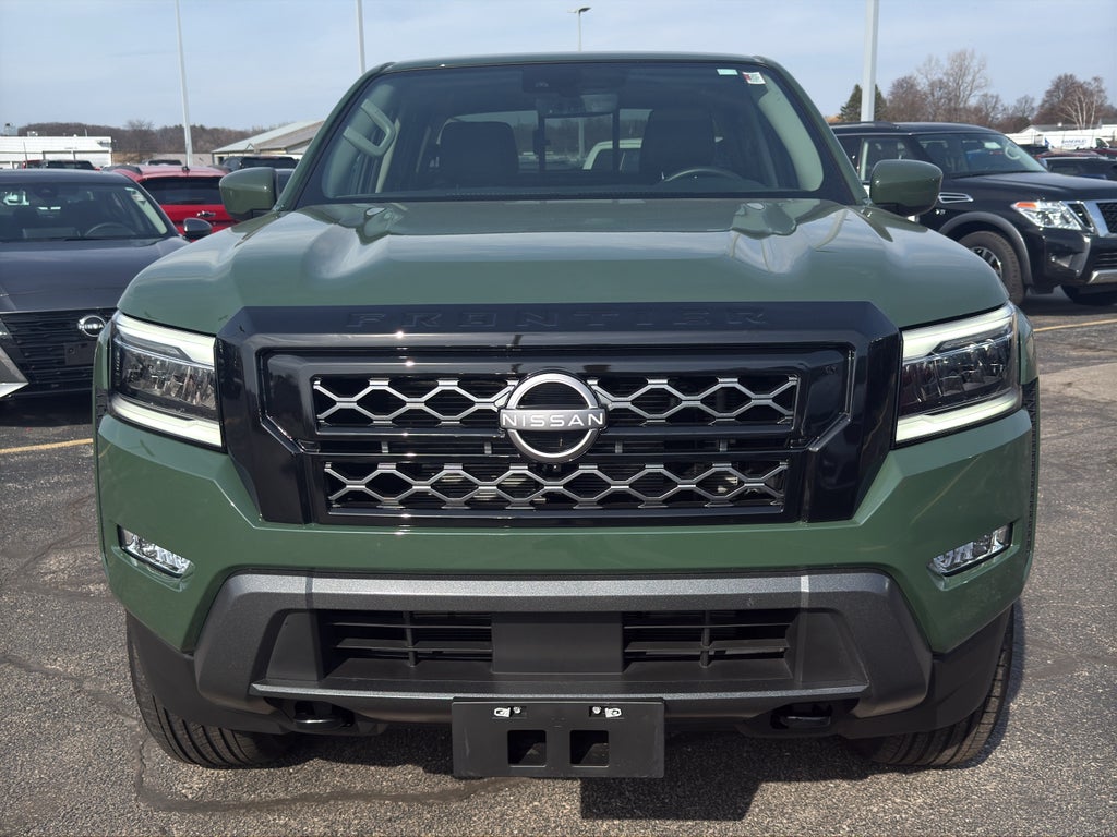 2023 Nissan Frontier SV