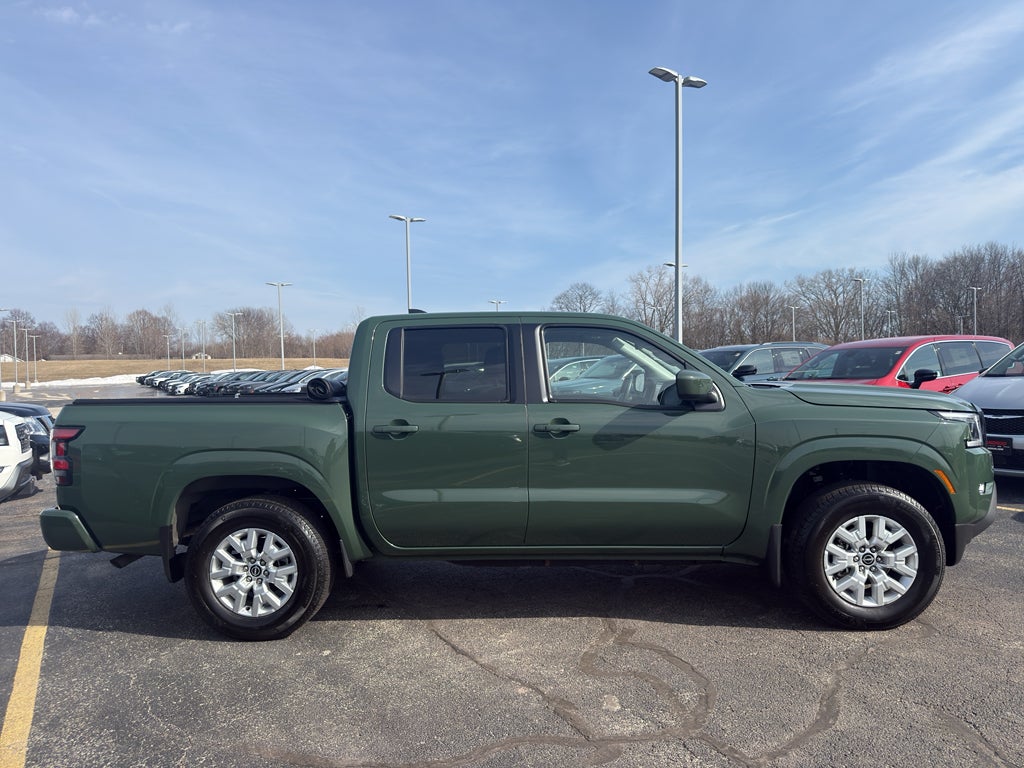 2023 Nissan Frontier SV