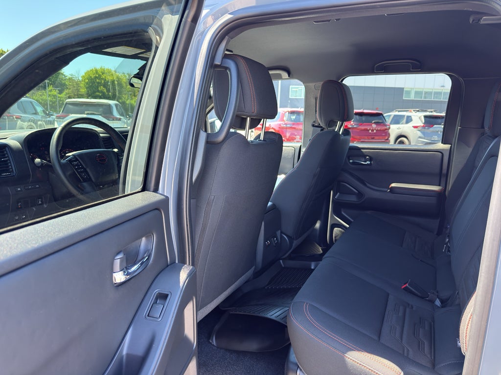 2023 Nissan Frontier Crew Cab PRO-4X 4x4