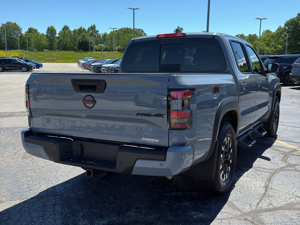 2023 Nissan Frontier Crew Cab PRO-4X 4x4