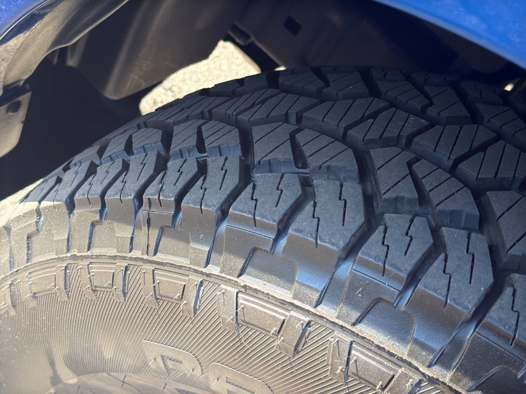 2024 Nissan Frontier Crew Cab SL 4x4