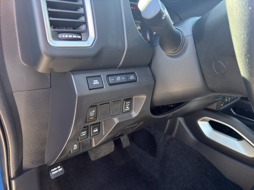 2024 Nissan Frontier Crew Cab SL 4x4