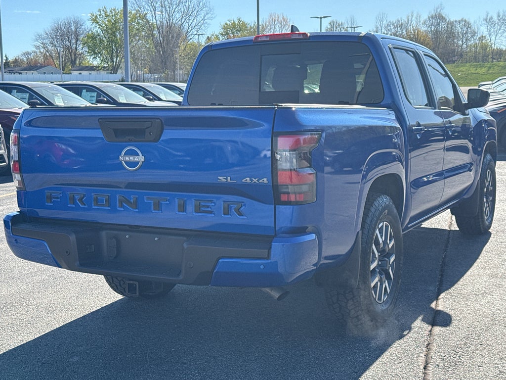 2024 Nissan Frontier Crew Cab SL 4x4