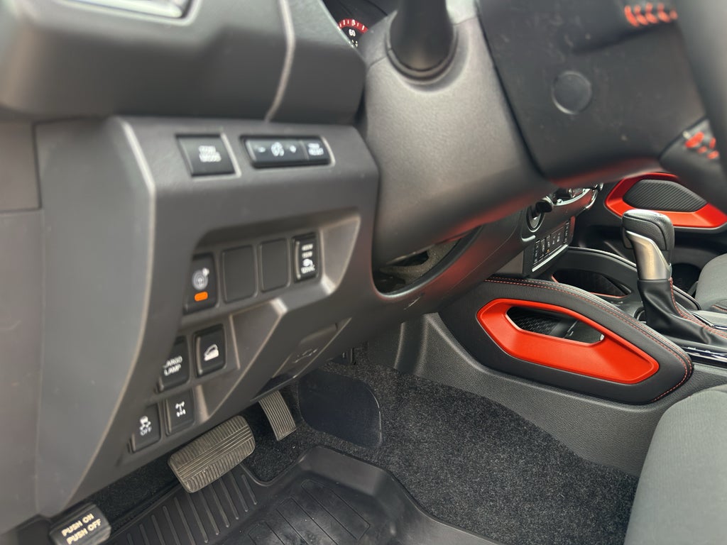 2023 Nissan Frontier Crew Cab PRO-4X 4x4
