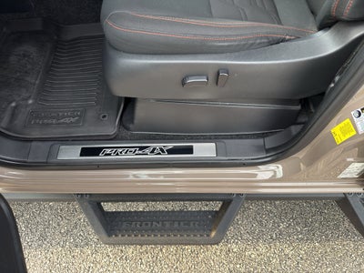 2023 Nissan Frontier Crew Cab PRO-4X 4x4