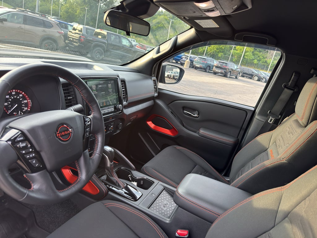 2023 Nissan Frontier Crew Cab PRO-4X 4x4