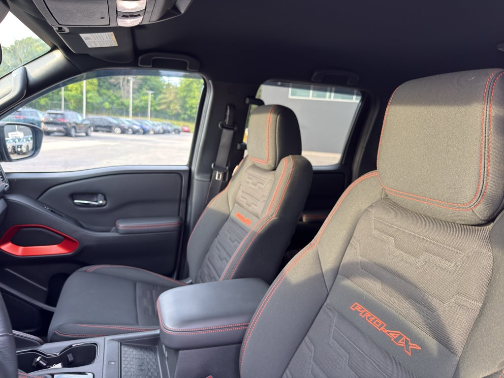 2023 Nissan Frontier Crew Cab PRO-4X 4x4