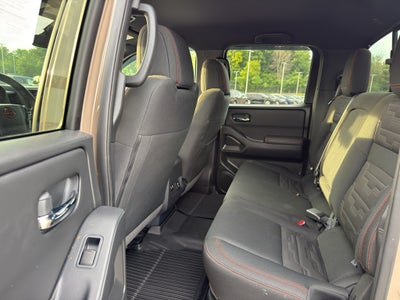 2023 Nissan Frontier Crew Cab PRO-4X 4x4