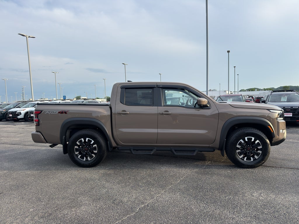 2023 Nissan Frontier Crew Cab PRO-4X 4x4