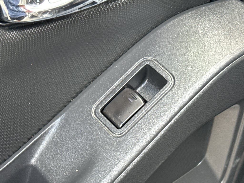 2023 Nissan Frontier Crew Cab SV 4x4
