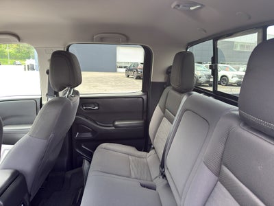 2023 Nissan Frontier Crew Cab SV 4x4