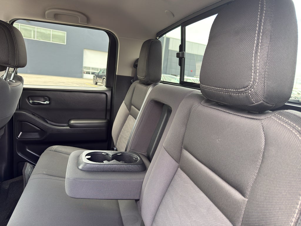2023 Nissan Frontier Crew Cab SV 4x4