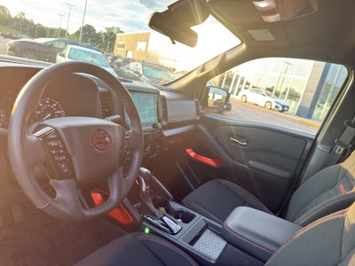 2024 Nissan Frontier Crew Cab PRO-4X 4x4