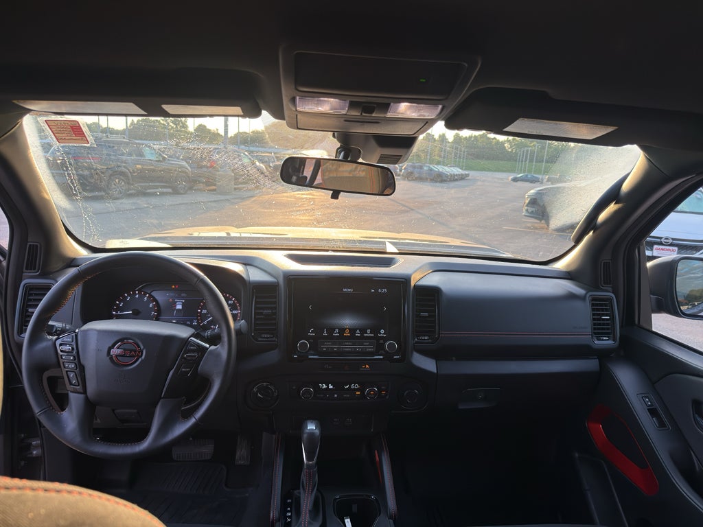 2024 Nissan Frontier Crew Cab PRO-4X 4x4