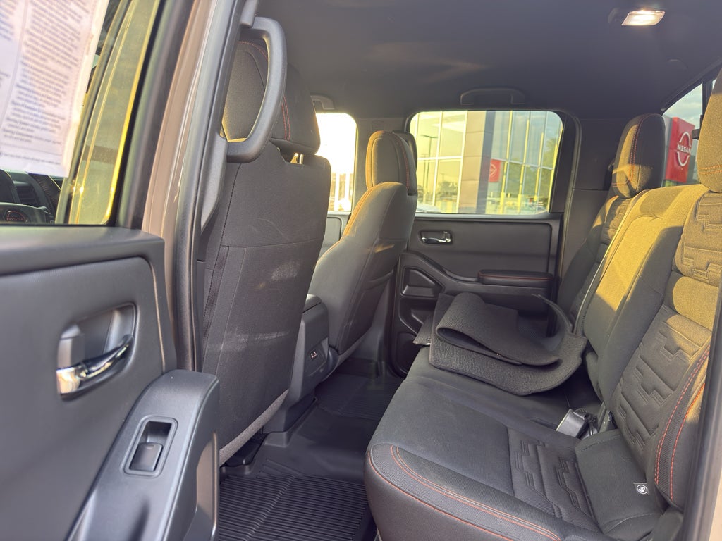 2024 Nissan Frontier Crew Cab PRO-4X 4x4