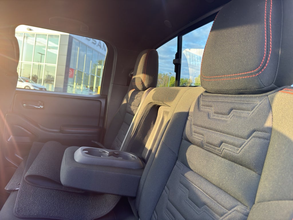2024 Nissan Frontier Crew Cab PRO-4X 4x4