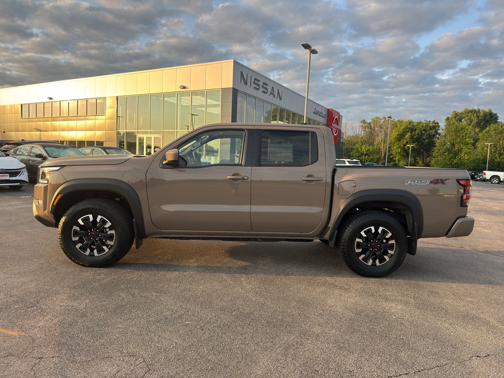 2024 Nissan Frontier Crew Cab PRO-4X 4x4