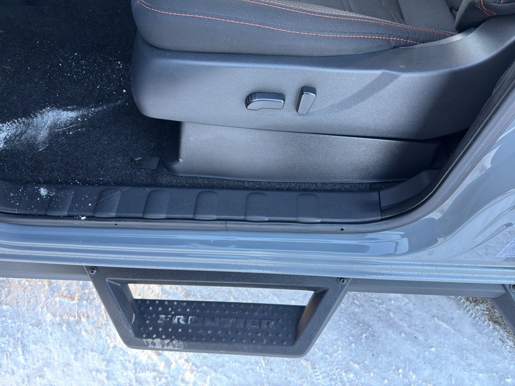 2024 Nissan Frontier PRO-4X