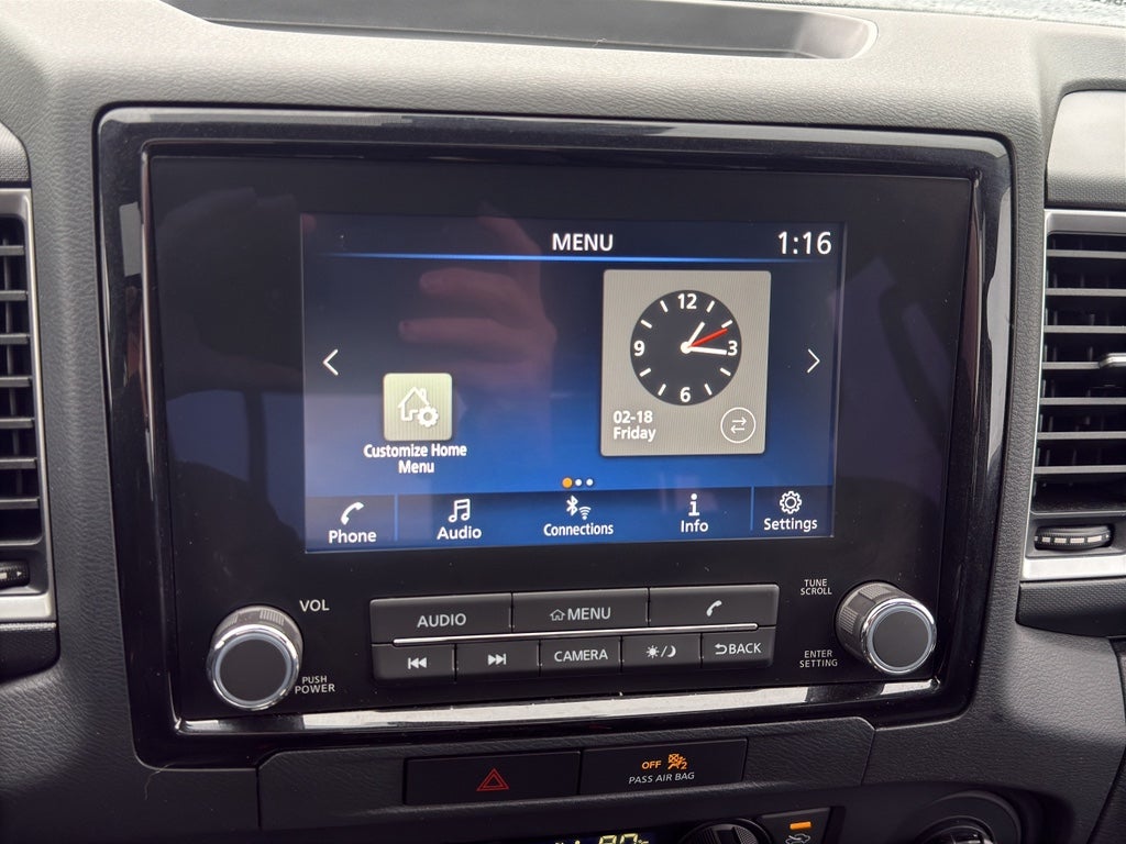 2023 Nissan Frontier SV