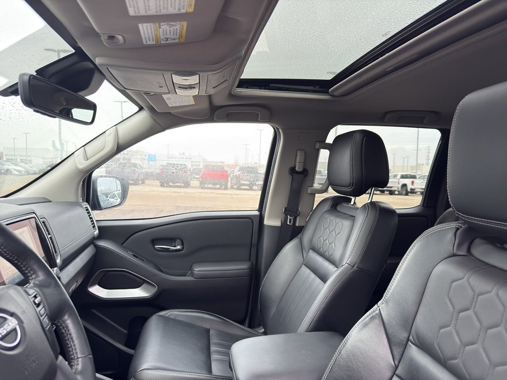 2023 Nissan Frontier SV