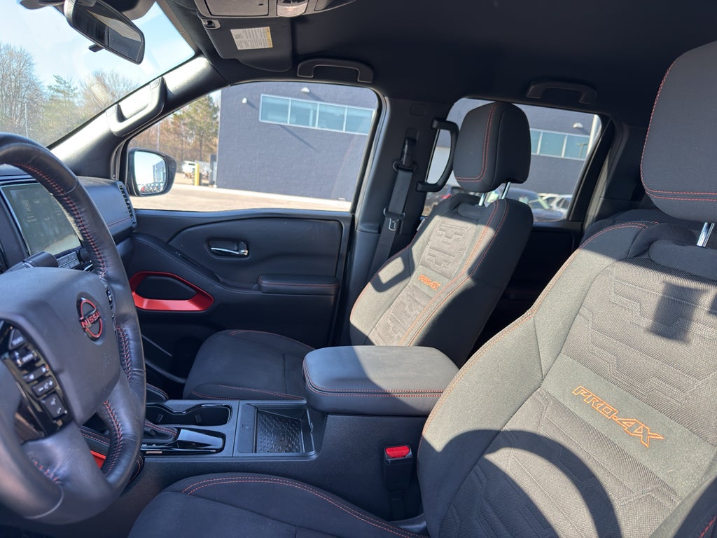 2023 Nissan Frontier Crew Cab PRO-4X 4x4