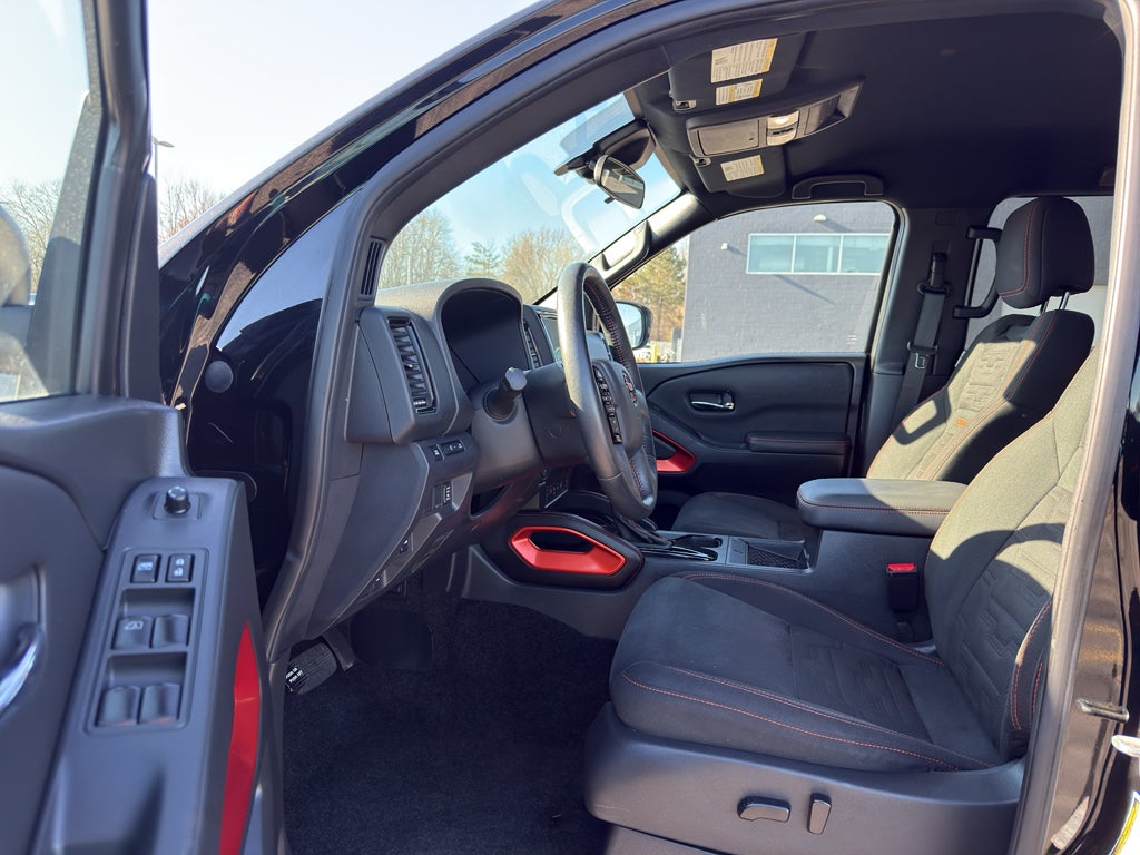 2023 Nissan Frontier Crew Cab PRO-4X 4x4