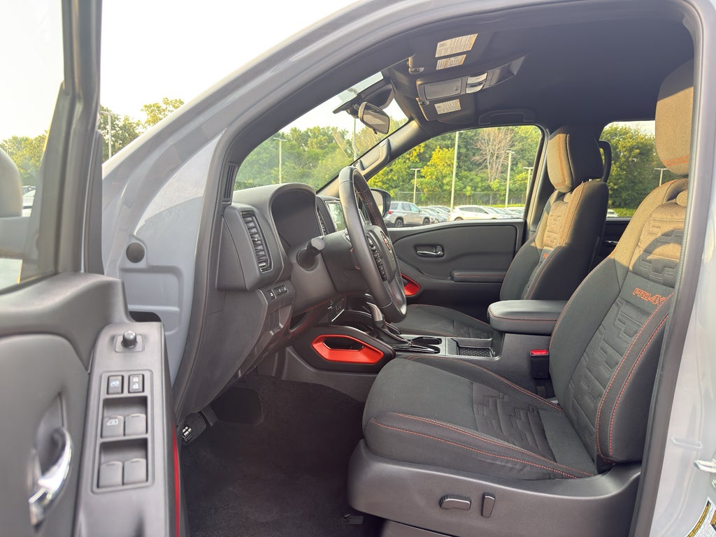 2023 Nissan Frontier Crew Cab PRO-4X 4x4