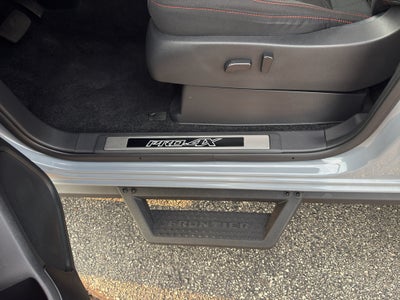 2023 Nissan Frontier Crew Cab PRO-4X 4x4