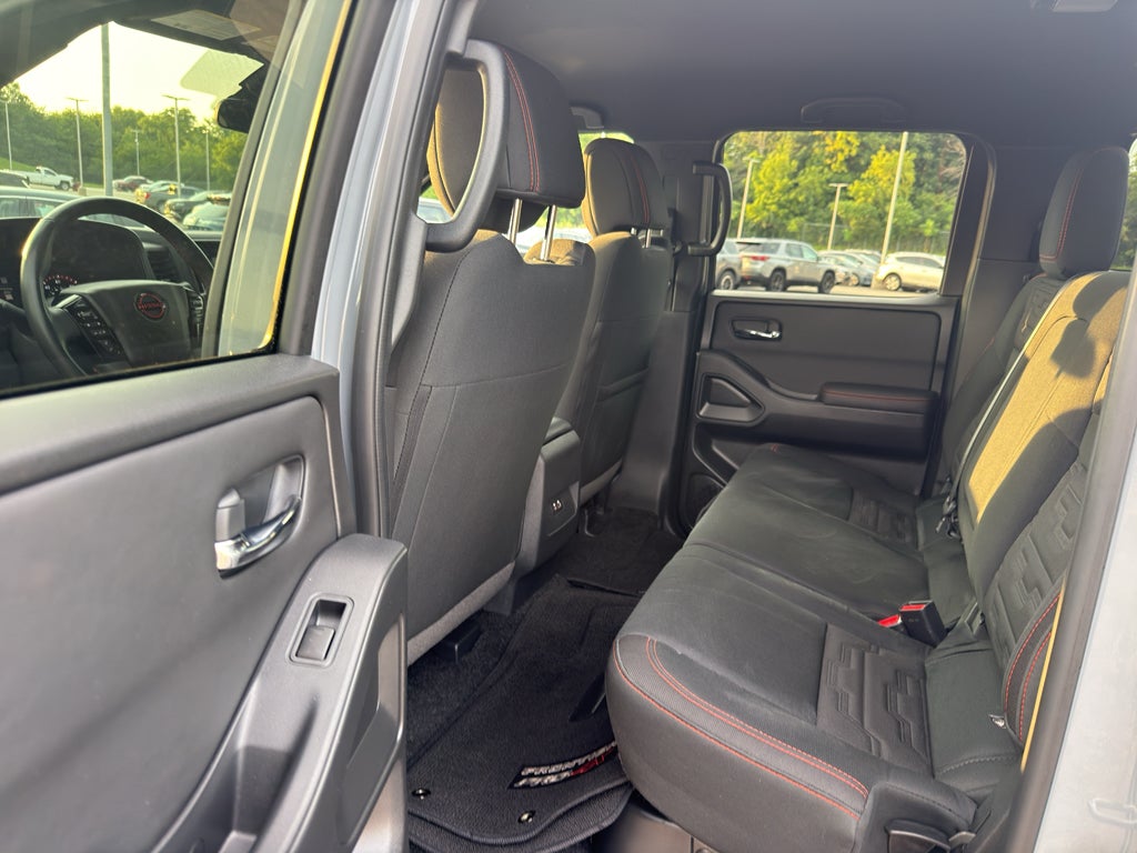 2023 Nissan Frontier Crew Cab PRO-4X 4x4