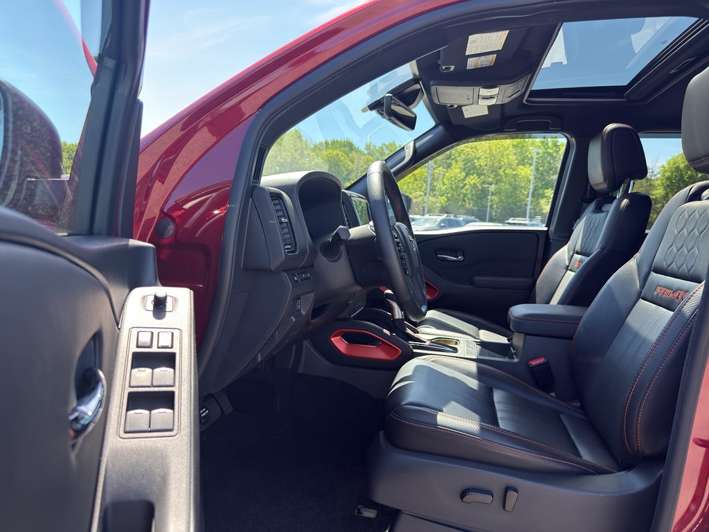 2023 Nissan Frontier Crew Cab PRO-4X 4x4