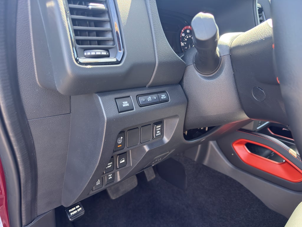 2023 Nissan Frontier Crew Cab PRO-4X 4x4