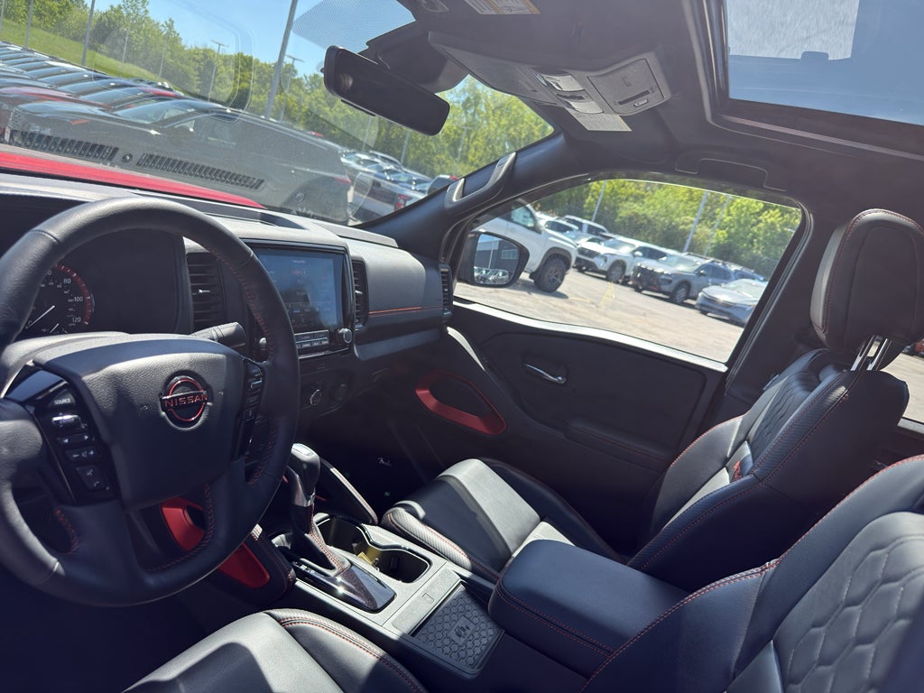 2023 Nissan Frontier Crew Cab PRO-4X 4x4