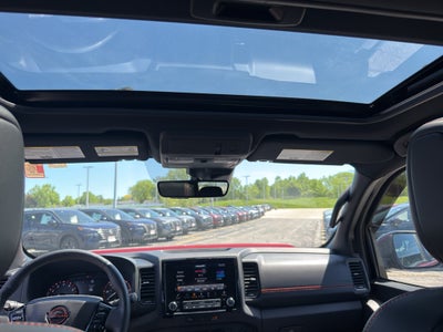 2023 Nissan Frontier Crew Cab PRO-4X 4x4