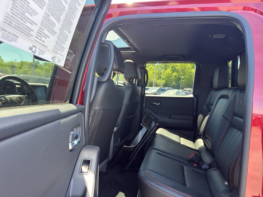 2023 Nissan Frontier Crew Cab PRO-4X 4x4