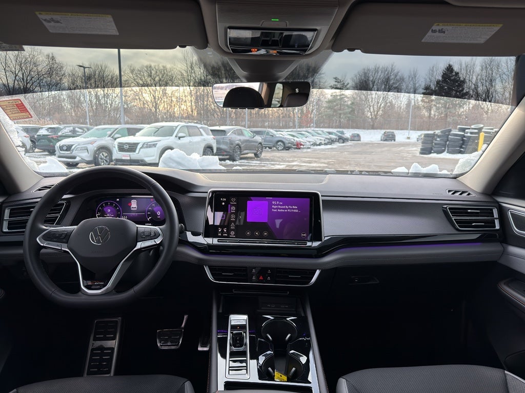 2024 Volkswagen Atlas 2.0T Peak Edition SE w/Technology