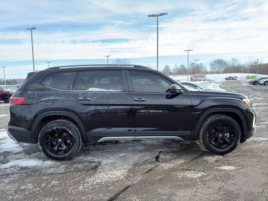 2024 Volkswagen Atlas 2.0T Peak Edition SE w/Technology