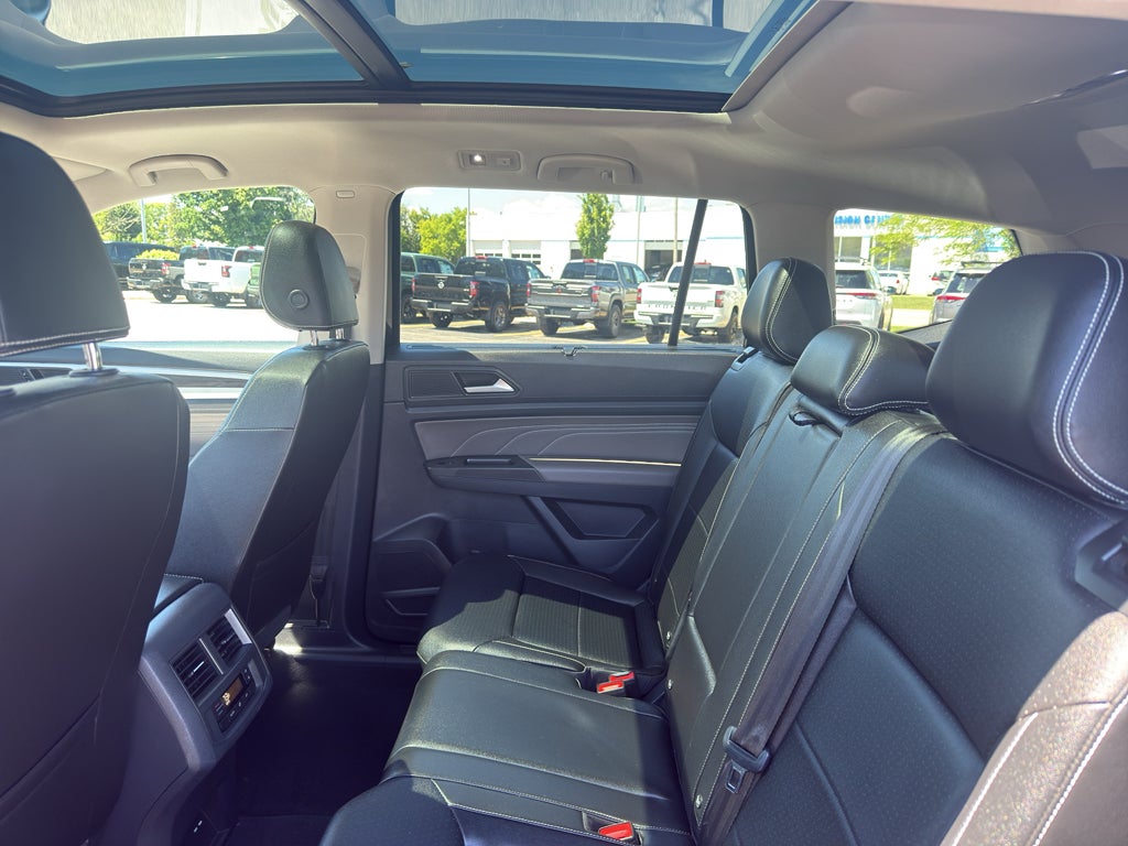 2023 Volkswagen Atlas 3.6L V6 SE w/Technology