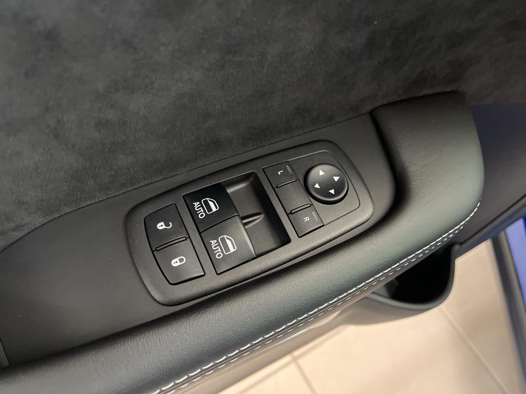 2018 Dodge CHALLENGER Base